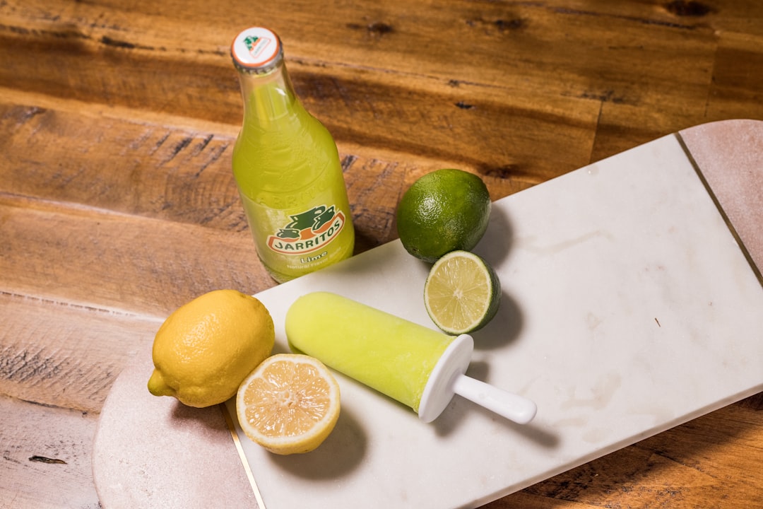 Photo Bottle, Shield